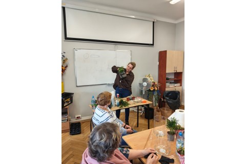 Warsztaty florystyczne dla seniorów - Las w szkle