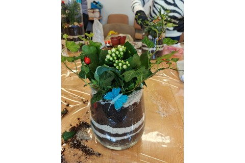 Warsztaty florystyczne dla seniorów - Las w szkle