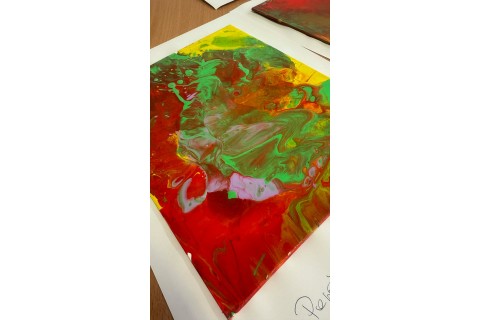 Warsztaty kreatywne dla dzieci od 10 lat - „Malowanie metodą Pouringu”