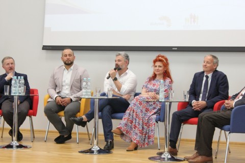 Konferencja „Siła relacji: rodzina i szkoła dla dobra dziecka”