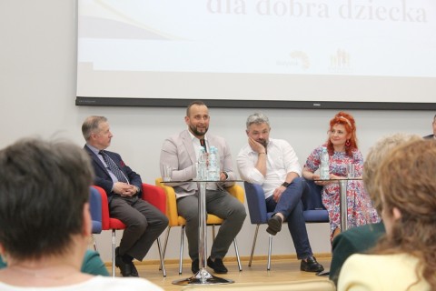 Konferencja „Siła relacji: rodzina i szkoła dla dobra dziecka”