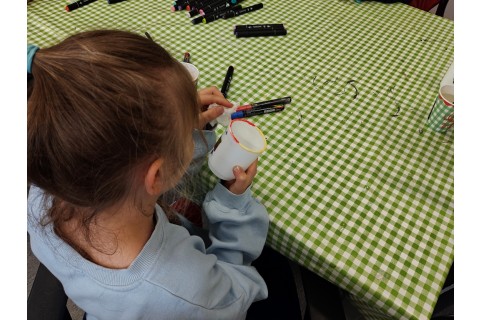 Warsztaty kreatywne dla dzieci 8+ „Niespodzianka dla Taty”