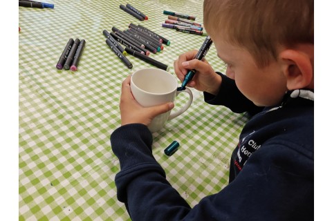 Warsztaty kreatywne dla dzieci 8+ „Niespodzianka dla Taty”