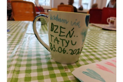 Warsztaty kreatywne dla dzieci 8+ „Niespodzianka dla Taty”