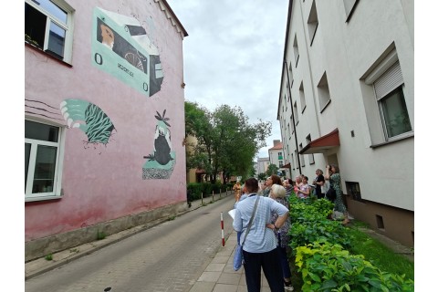Spacer Seniorów po Białymstoku - Śródmiejskie murale