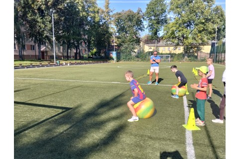 ZAJĘCIA SPORTOWE DLA DZIECI KLAS I - III