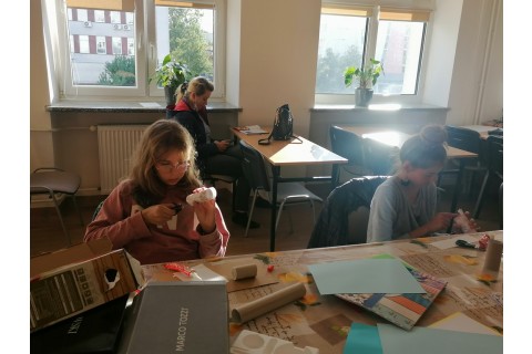 Warsztaty kreatywne dla dzieci 10+ „Organizer na biurko”