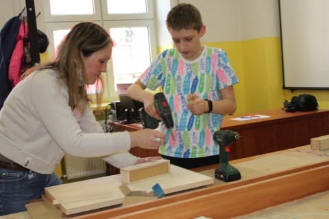 Warsztaty dla dzieci „Zabawy z drewnem”