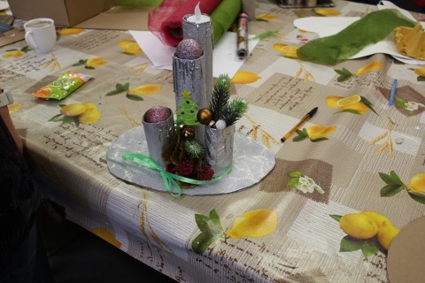 Warsztaty kreatywne dla seniorów - „Bożonarodzeniowy świecznik”
