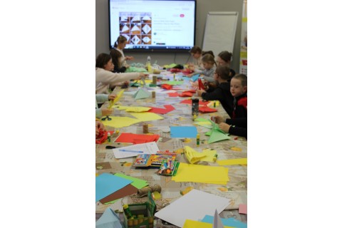 Warsztaty kreatywne dla dzieci 8+ - bombka DIY