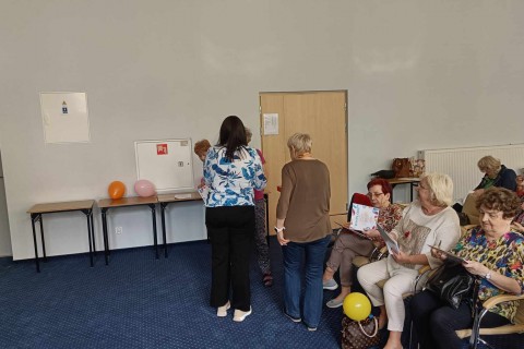 ĆWICZENIA PAMIĘCI I KONCENTRACJI SENIORÓW NA WESOŁO