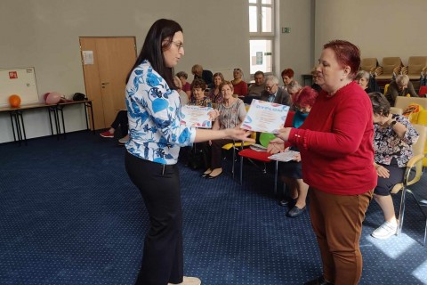 ĆWICZENIA PAMIĘCI I KONCENTRACJI SENIORÓW NA WESOŁO