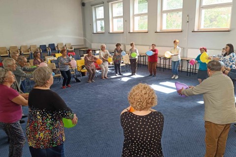 ĆWICZENIA PAMIĘCI I KONCENTRACJI SENIORÓW NA WESOŁO