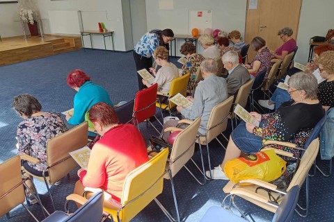 ĆWICZENIA PAMIĘCI I KONCENTRACJI SENIORÓW NA WESOŁO