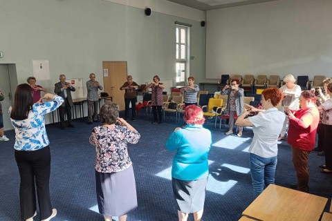 ĆWICZENIA PAMIĘCI I KONCENTRACJI SENIORÓW NA WESOŁO