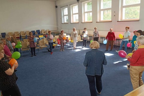 ĆWICZENIA PAMIĘCI I KONCENTRACJI SENIORÓW NA WESOŁO