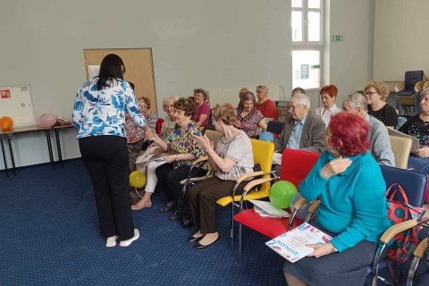 ĆWICZENIA PAMIĘCI I KONCENTRACJI SENIORÓW NA WESOŁO