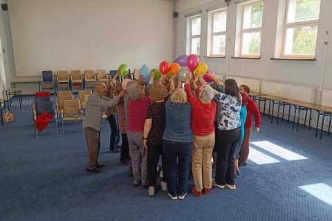 ĆWICZENIA PAMIĘCI I KONCENTRACJI SENIORÓW NA WESOŁO