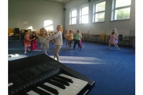 Zajęcia umuzykalniające dla dzieci w wieku 4-5 lat
