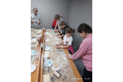 Warsztaty dla dzieci 10+ „Zabawy z drewnem”