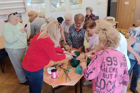 Warsztaty florystyczne dla seniorów