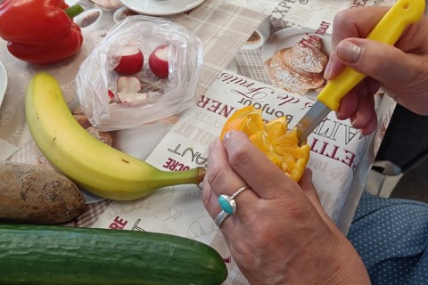 Warsztaty artystyczne dla seniorów - carving