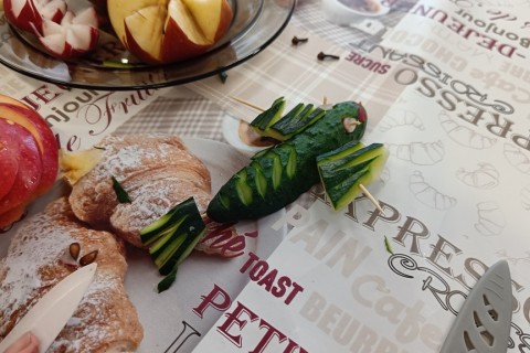 Warsztaty artystyczne dla seniorów - carving