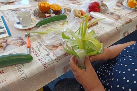 Warsztaty artystyczne dla seniorów - carving