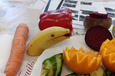 Warsztaty artystyczne dla seniorów - carving