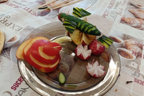 Warsztaty artystyczne dla seniorów - carving