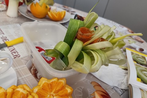 Warsztaty artystyczne dla seniorów - carving