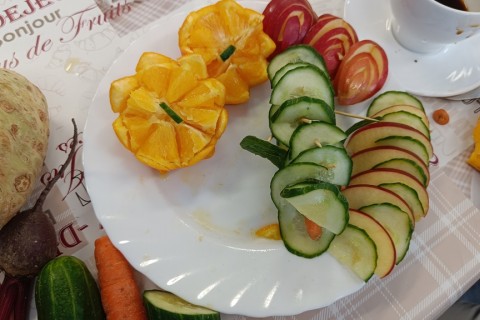 Warsztaty artystyczne dla seniorów - carving