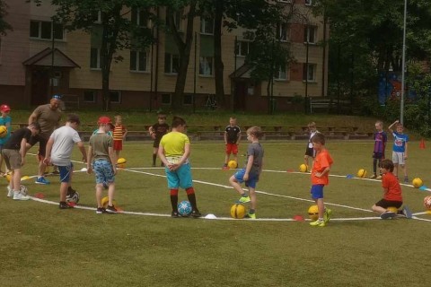 ZAJĘCIA SPORTOWE DLA DZIECI KLAS I - IV