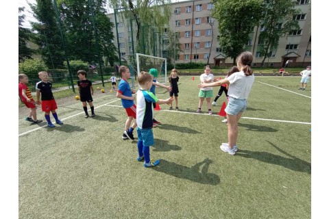 ZAJĘCIA SPORTOWE DLA DZIECI KLAS I - IV