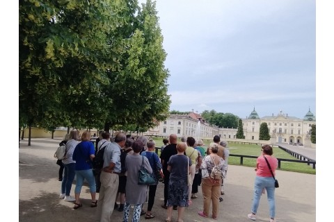 Spacer historyczny dla seniorów