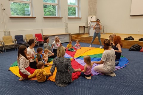 Zajęcia umuzykalniające dla dzieci w wieku 2-3 lata