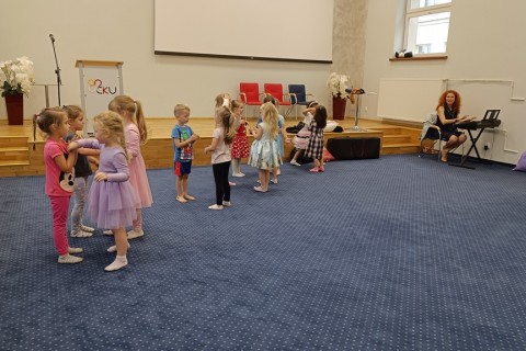 Zajęcia umuzykalniające dla dzieci w wieku 4-5 lat