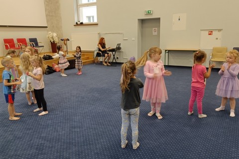 Zajęcia umuzykalniające dla dzieci w wieku 4-5 lat