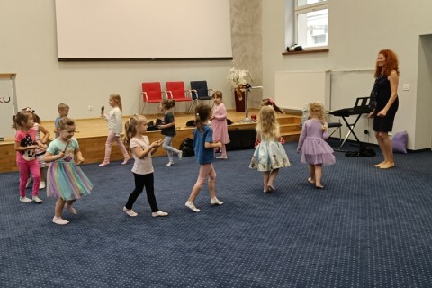 Zajęcia umuzykalniające dla dzieci w wieku 4-5 lat