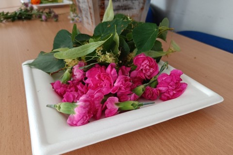 Zioła smaczne, zdrowe i niezwykłe- Kwieciste smaki i kolory