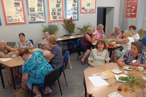 Zioła smaczne, zdrowe i niezwykłe- Kwieciste smaki i kolory