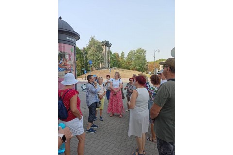 Seniorzy szlakiem WidziMisiów - spacer