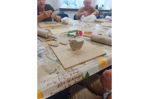 Warsztaty garncarstwa dla seniorów