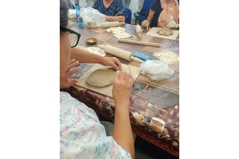 Warsztaty garncarstwa dla seniorów