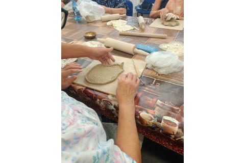 Warsztaty garncarstwa dla seniorów