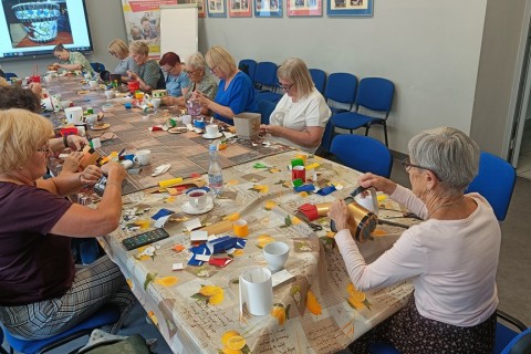 Warsztaty artystyczne dla seniorów - mozaika