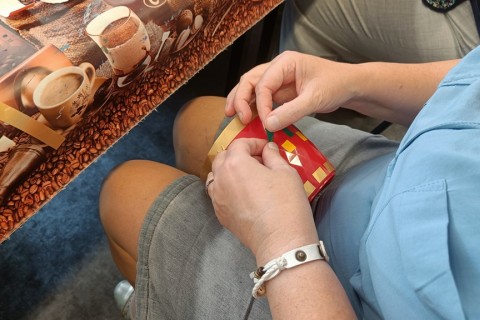 Warsztaty artystyczne dla seniorów - mozaika