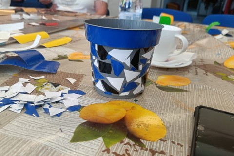 Warsztaty artystyczne dla seniorów - mozaika