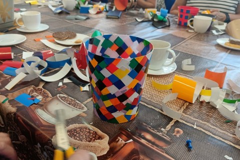 Warsztaty artystyczne dla seniorów - mozaika