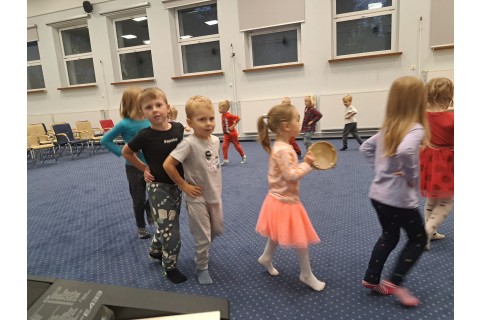 Zajęcia umuzykalniające dla dzieci w wieku 4-5 lat